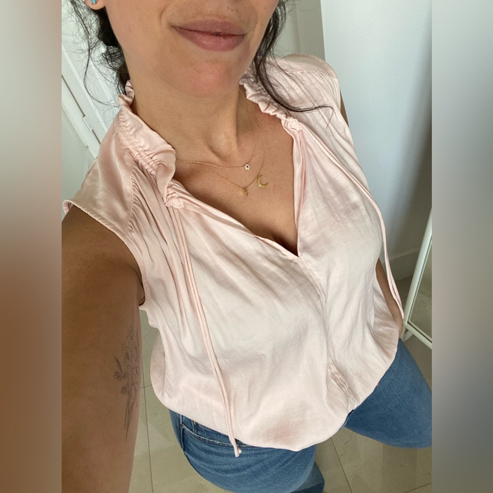 LOFT Blush Ruffle Blouse - Picture 3 of 7